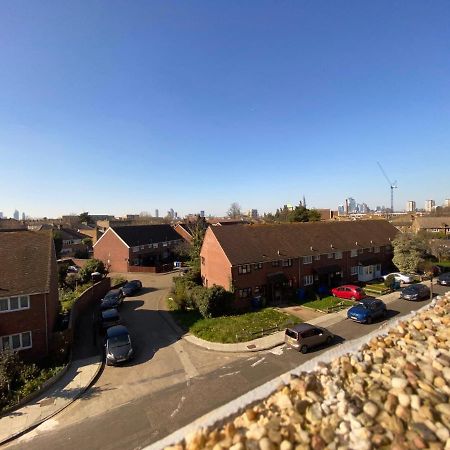 Bright, Spacious, Modern Interior Decor 2 Bedrooms Apartment With Amazing Views London Eksteriør billede