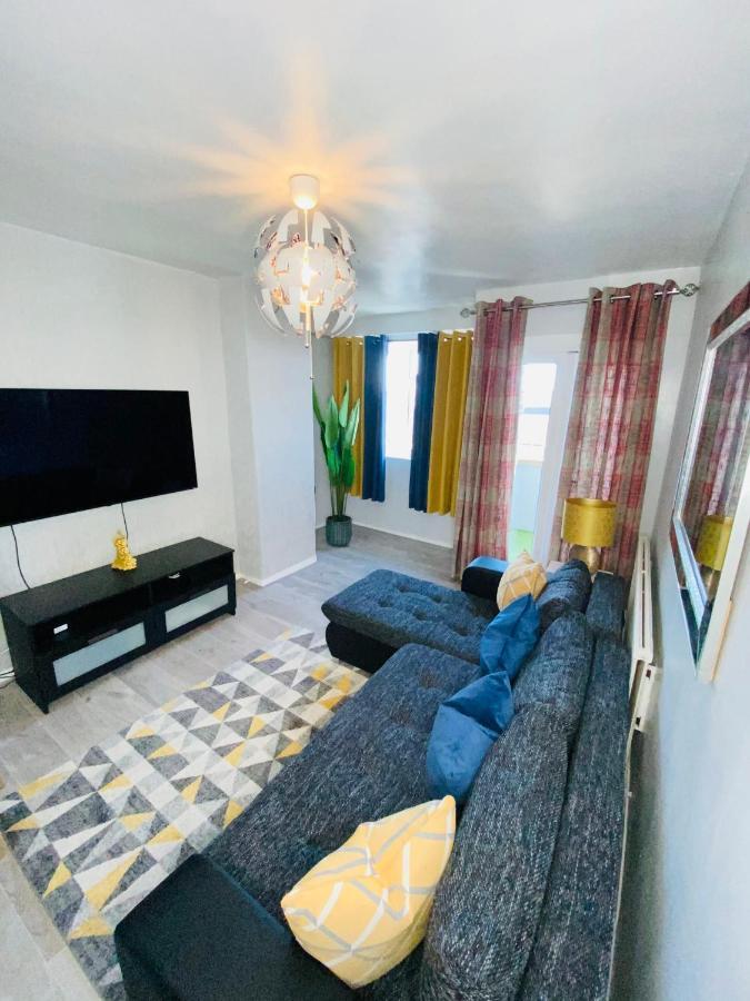 Bright, Spacious, Modern Interior Decor 2 Bedrooms Apartment With Amazing Views London Eksteriør billede