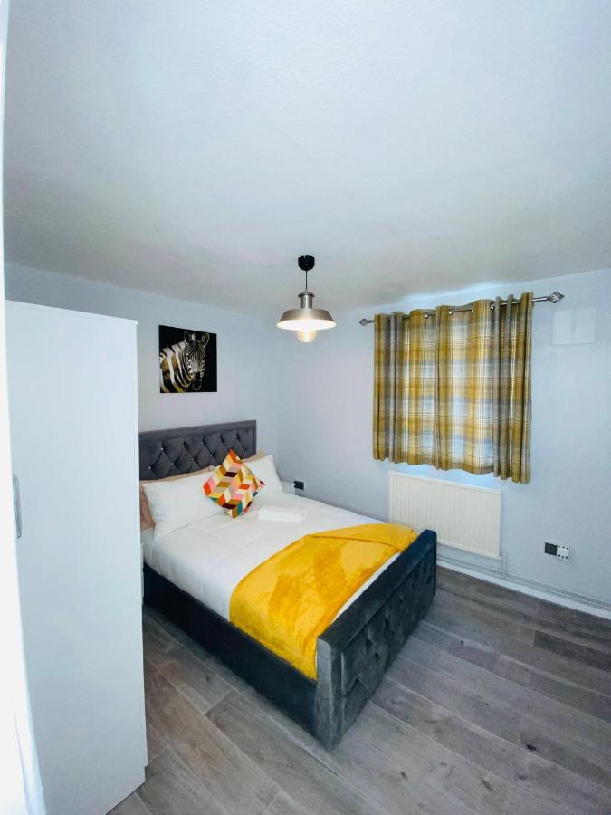 Bright, Spacious, Modern Interior Decor 2 Bedrooms Apartment With Amazing Views London Eksteriør billede