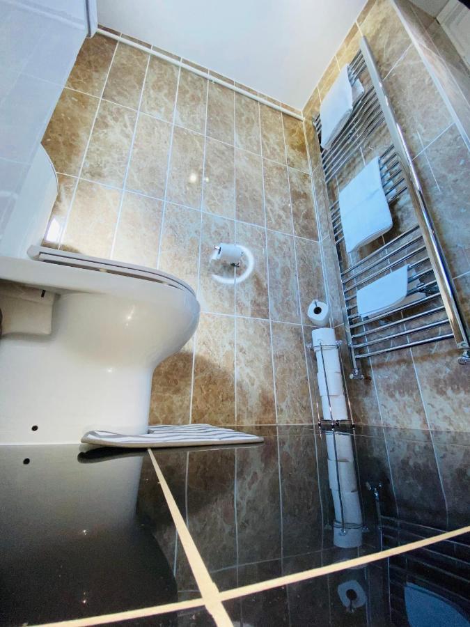 Bright, Spacious, Modern Interior Decor 2 Bedrooms Apartment With Amazing Views London Eksteriør billede