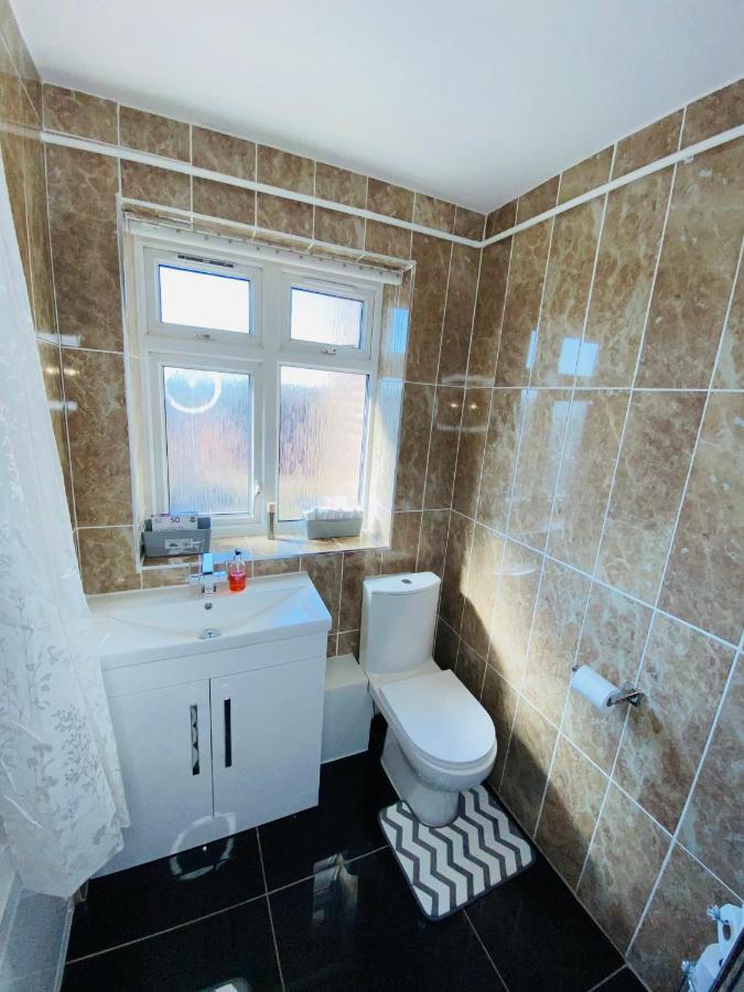 Bright, Spacious, Modern Interior Decor 2 Bedrooms Apartment With Amazing Views London Eksteriør billede