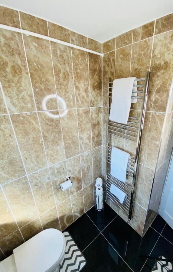 Bright, Spacious, Modern Interior Decor 2 Bedrooms Apartment With Amazing Views London Eksteriør billede