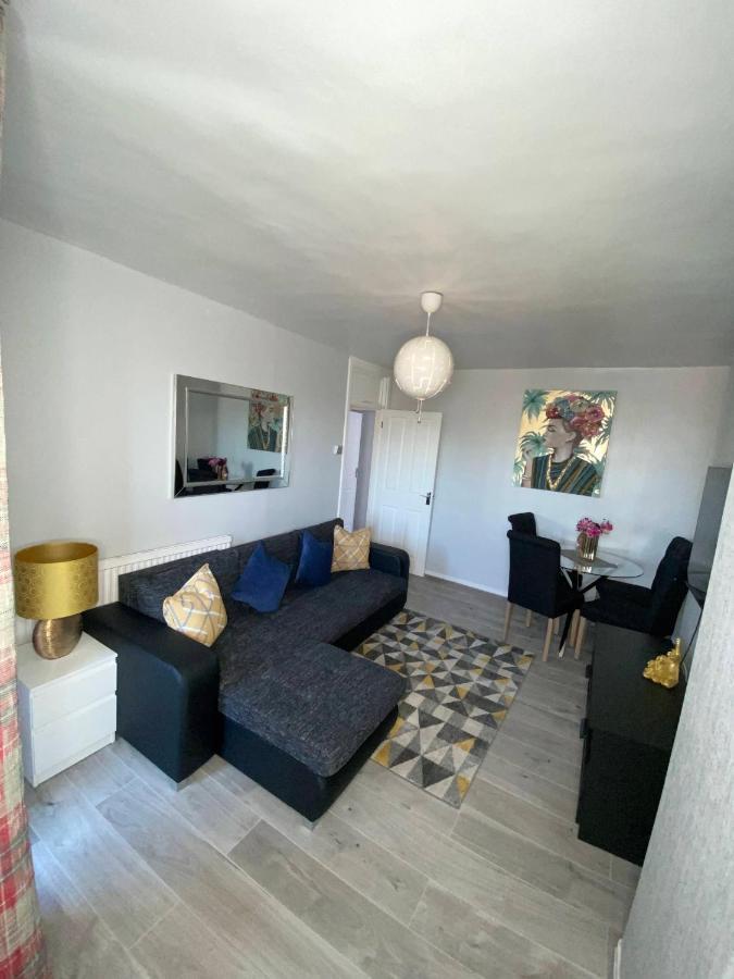 Bright, Spacious, Modern Interior Decor 2 Bedrooms Apartment With Amazing Views London Eksteriør billede