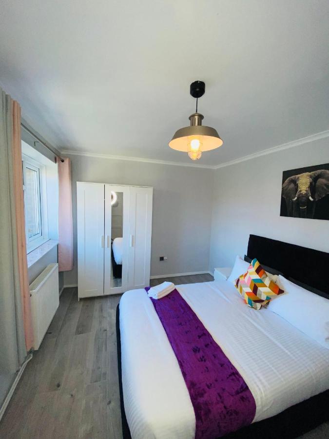 Bright, Spacious, Modern Interior Decor 2 Bedrooms Apartment With Amazing Views London Eksteriør billede